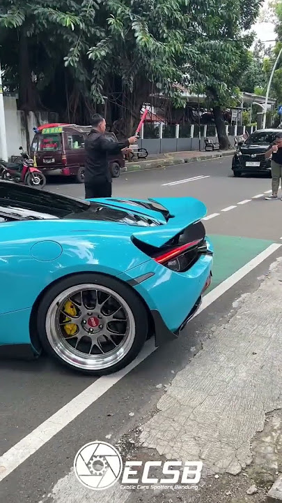 MIRIP PESAWAT RUANG ANGKASA! 😍 (Mclaren 720s Indonesia) #exoticcarsbandung #shorts