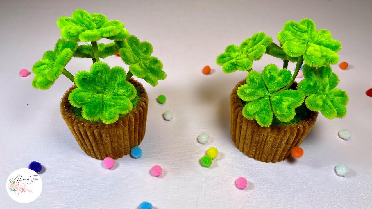 DIY Flower - How to make a Four-leaf clover with Pipe cleaner ( chenille ) lucky gift ! 