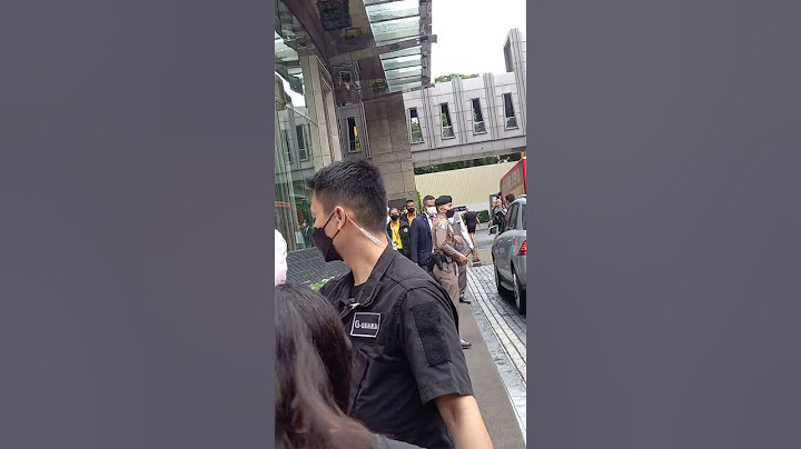 ซาลาห์ก็ยังโบกไม้โบกมือทักทายแฟนๆตั้งแต่มายันกลับจริงๆ
