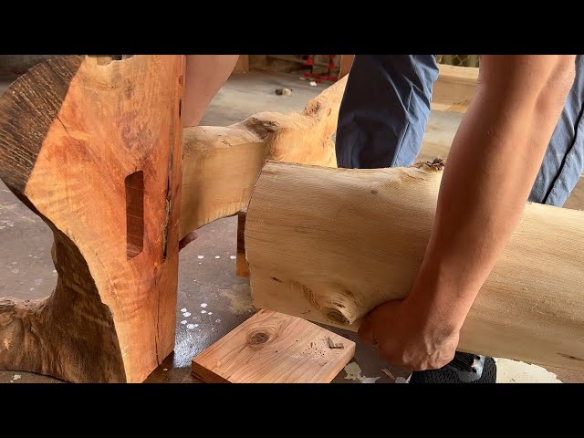 Transforming Dry Tree Branches into a Stunning and Simple Bed. Woodworking Project. class=