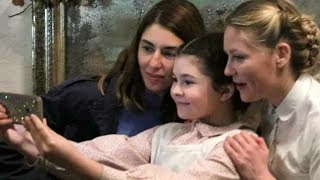 ソフィア・コッポラ監督と仲睦まじいキャスト達／映画『The Beguiled/ビガイルド 欲望のめざめ』特別映像