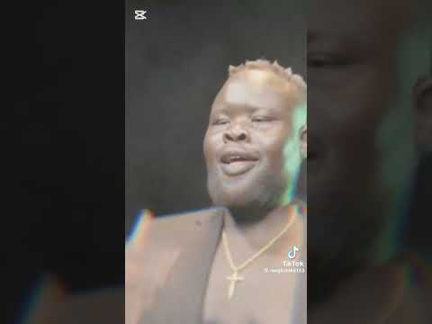 شوفت ديك كان شايل فيل ضحك