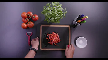In welche Richtung schneidet man Tomaten?