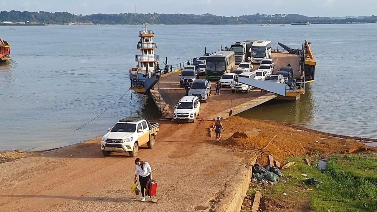 Travessia da balsa Rio Tapajós Itaituba PA # 268