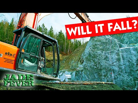 We Try To Stop A 120-Ton Jade Rock From Splitting | Jade Fever