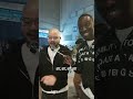 1 Gorilla v 100 Men (Korean Version)