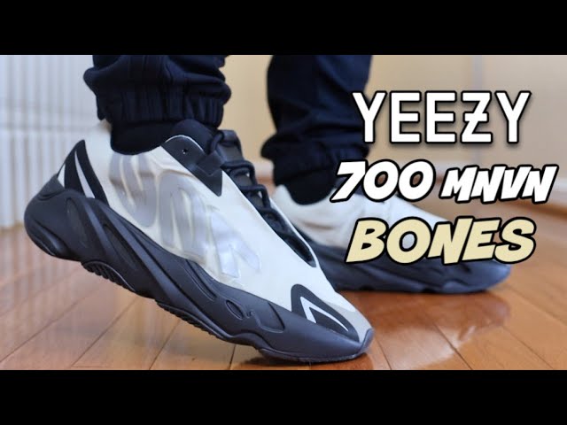 YEEZY 700 MNVN \