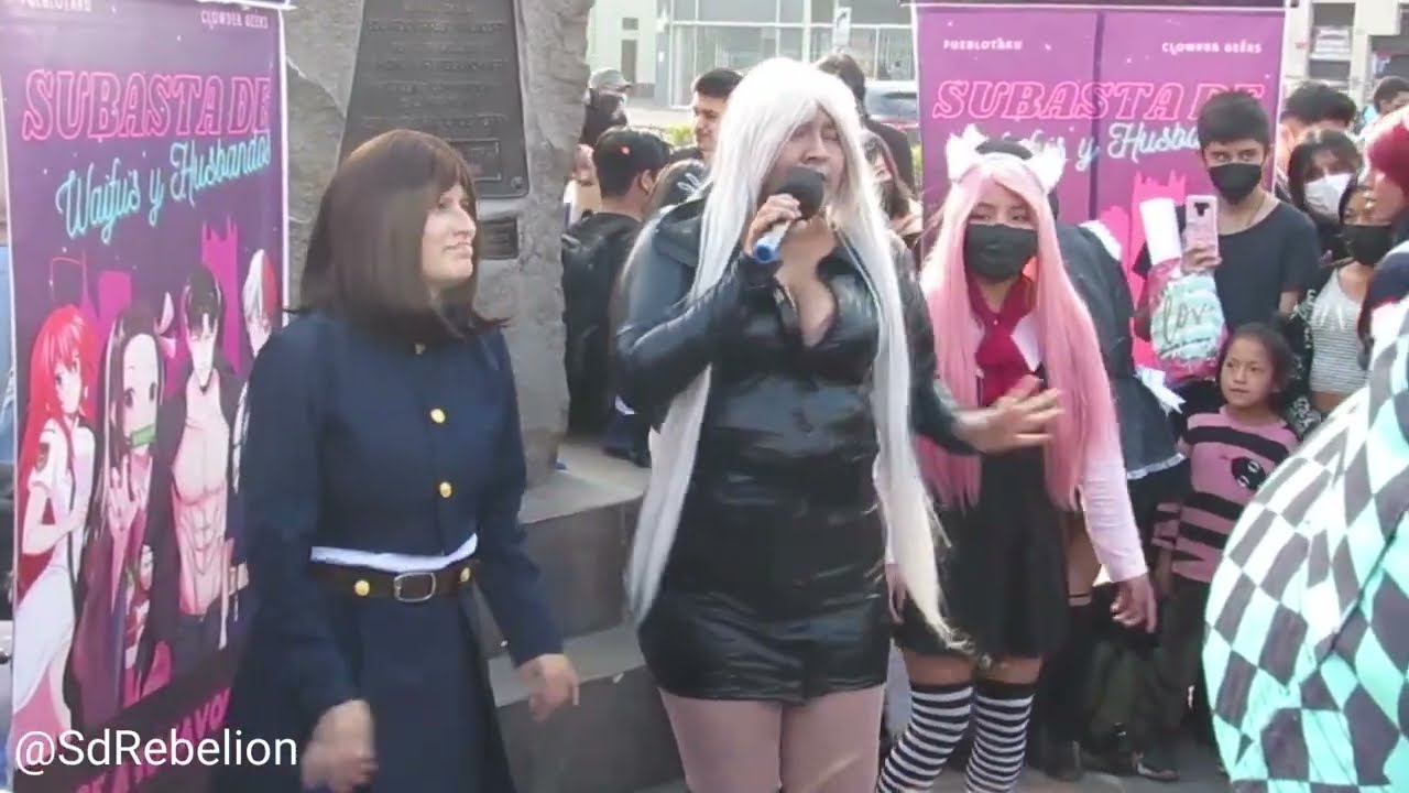 Onii-chan sabes acabo de conocer a un otaku que va a la convención