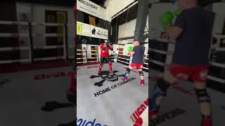 PALI HARI 888 vš Sebastian Fapšo sraring #boxing #muaythai #mma #sparing #fatjoe #box