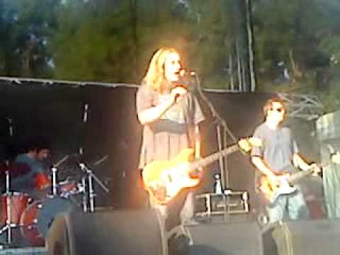 Vypsaná fixa - Nina ( Live - Veveří - 21.8.10 )