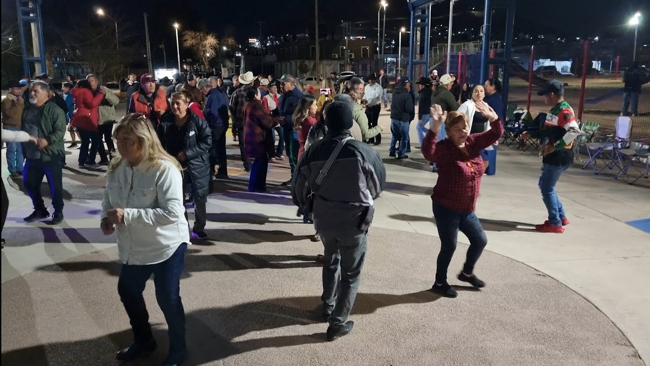 Primer balie en el parque Urueta con Grupo 2-3 y se llenó!