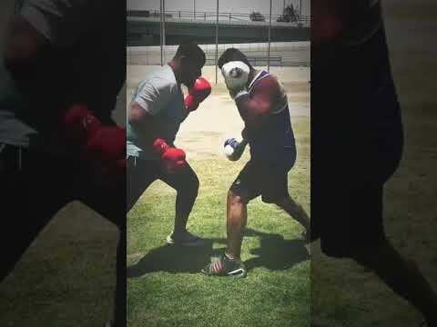 بارق الملاكم تدريب نادي الجيش