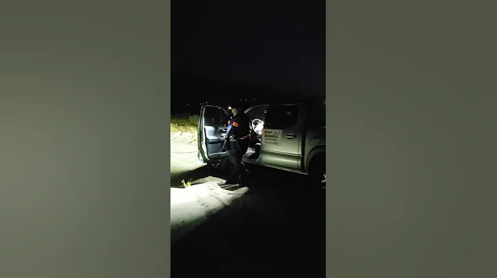 Desert 4x4 Recovery & Roadside Assistance - Van wi...