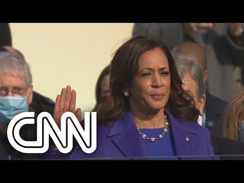 EUA: Vice-presidente Kamala Harris faz juramento durante posse | VISÃO CNN hqdefault