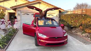 Tesla Model X holiday light show 2023 ( 2022.44.25.1)