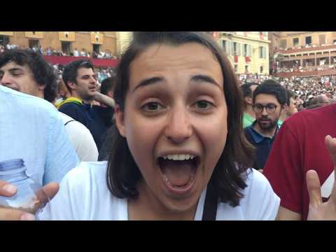 Video: Palio ng Siena Horse Race at Festival sa Tuscany