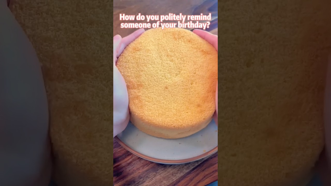 How to make a strawberry birthday cake 🎂