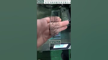 Semi-automatic servo screen printing machine can be used for printing irregular bottles.