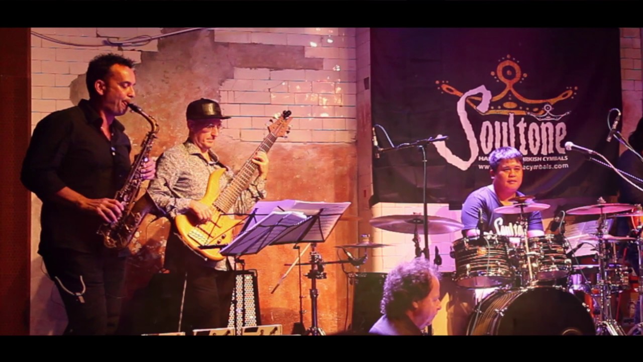 Lloyd Yamid - An inspiration Live Performance