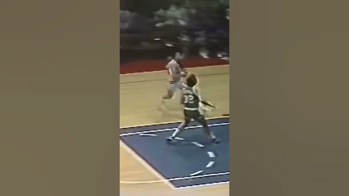 Bobby Jones absolutely DESTROYS Larry Bird with epic poster  #shorts