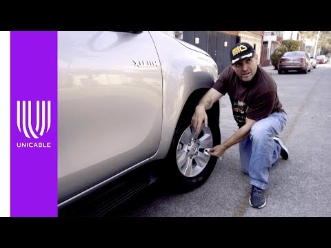 Video: ¿Puedo dejar mi auto estacionado con una llanta pinchada?