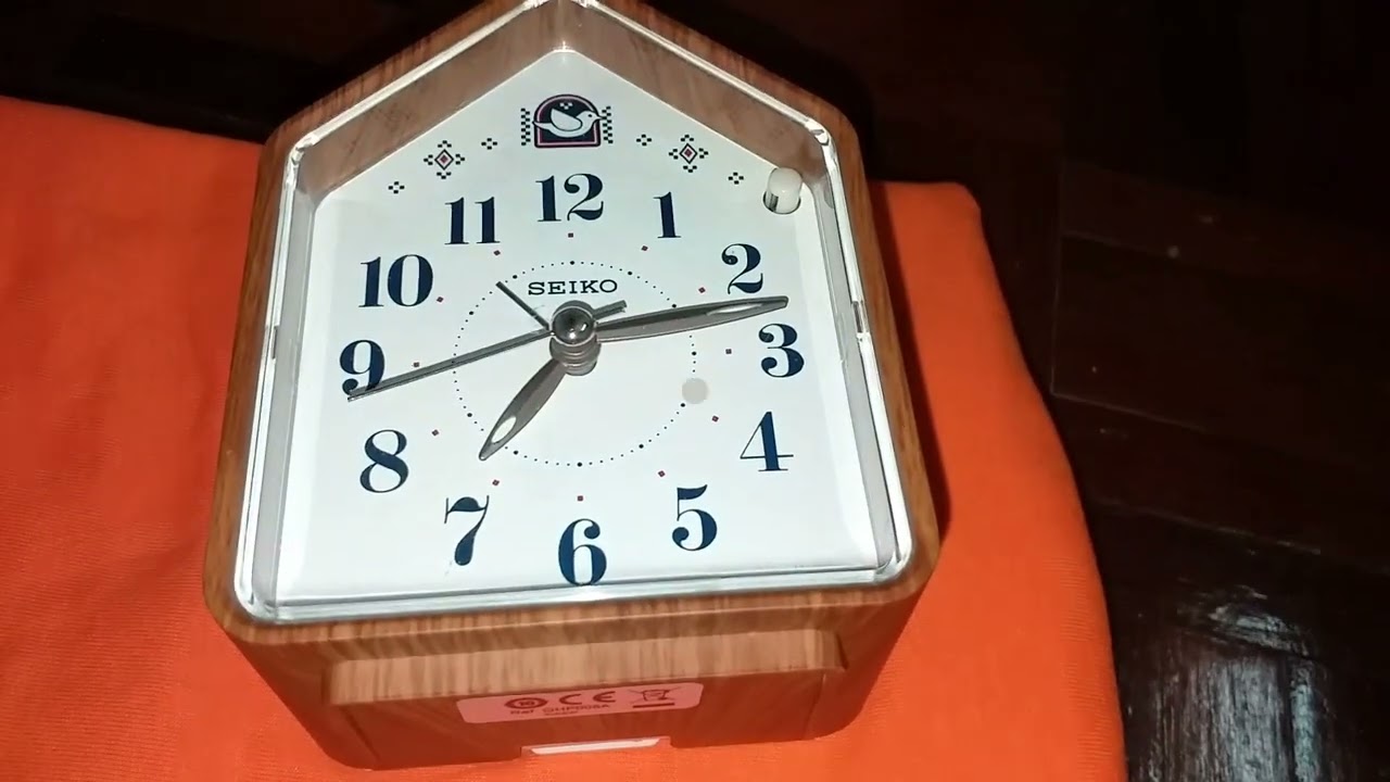 SEIKO QHP005A Modern Cuckoo Clock I Analog Sweep Movement Clock I Cute Bird  House Clock - YouTube