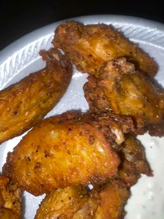 #LastNight No wing Stop Just Nay🌟Kitchen Poppin  POV you love wings so you got a deep fryer 😋🤤