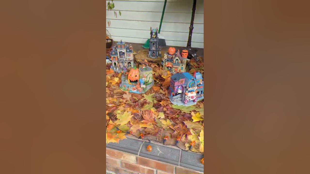 This is Halloween: Lemax edition! #shorts #halloween2022 #halloween #spookytown