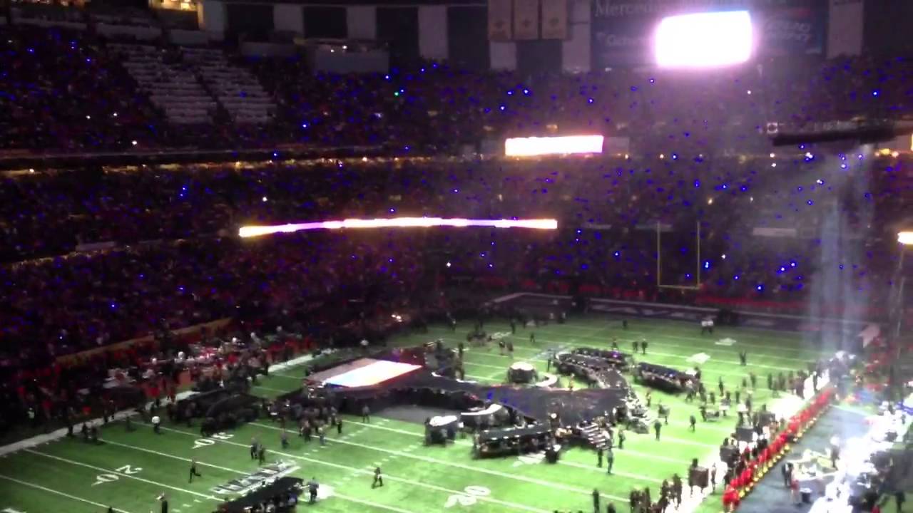 Super Bowl Halftime Show Setup - Beyonce - YouTube