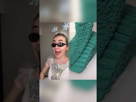 С лп на сценке😂😁Отмечай снегурку или снег😎Подписывайся на мой инст: sahnova_alena_ буду лайкать❤️