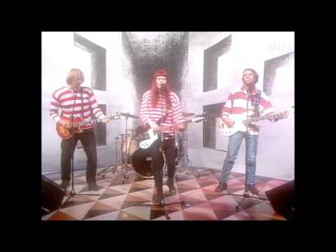 Weld — Weld "They walk all over me" i NRK Lille Lørdag