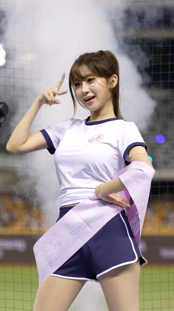 I Say Ya 李珠珢 (Lee Ju-Eun) 이주은 Fubon Angels #台湾チア
