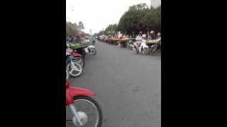 Giao Thông Trước Công Cty Chi Hung Rất Hôn Loạn , Mât Trât Tự , Un Tắc Vao Mỗi Giờ Tan Luc 6H