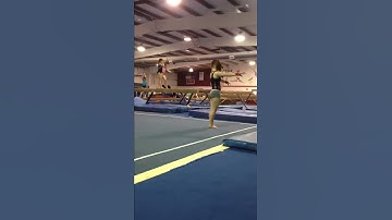 round-off 1 1/2 punch front lay lillian harvey