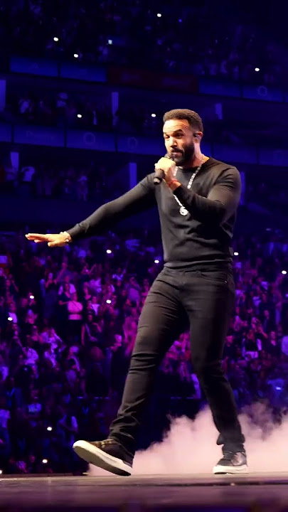 🔥 Usher brought out Craig David to perform 7 Days #usher #rnbmusic #youtubeshorts #fyp
