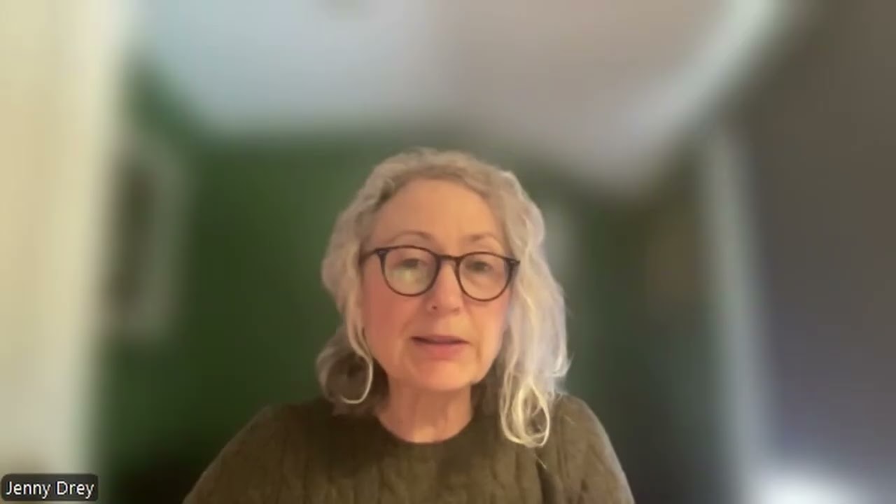 Three Maverick marketers chat publishing industry white papers.