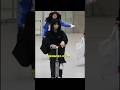 Jisoo casually walking on airport meanwhile lisa #trending #kpop #blackpink #funny #edit #shorts