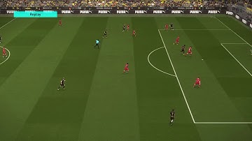 PES 2018 Demo AI defensive positioning on Top Player.