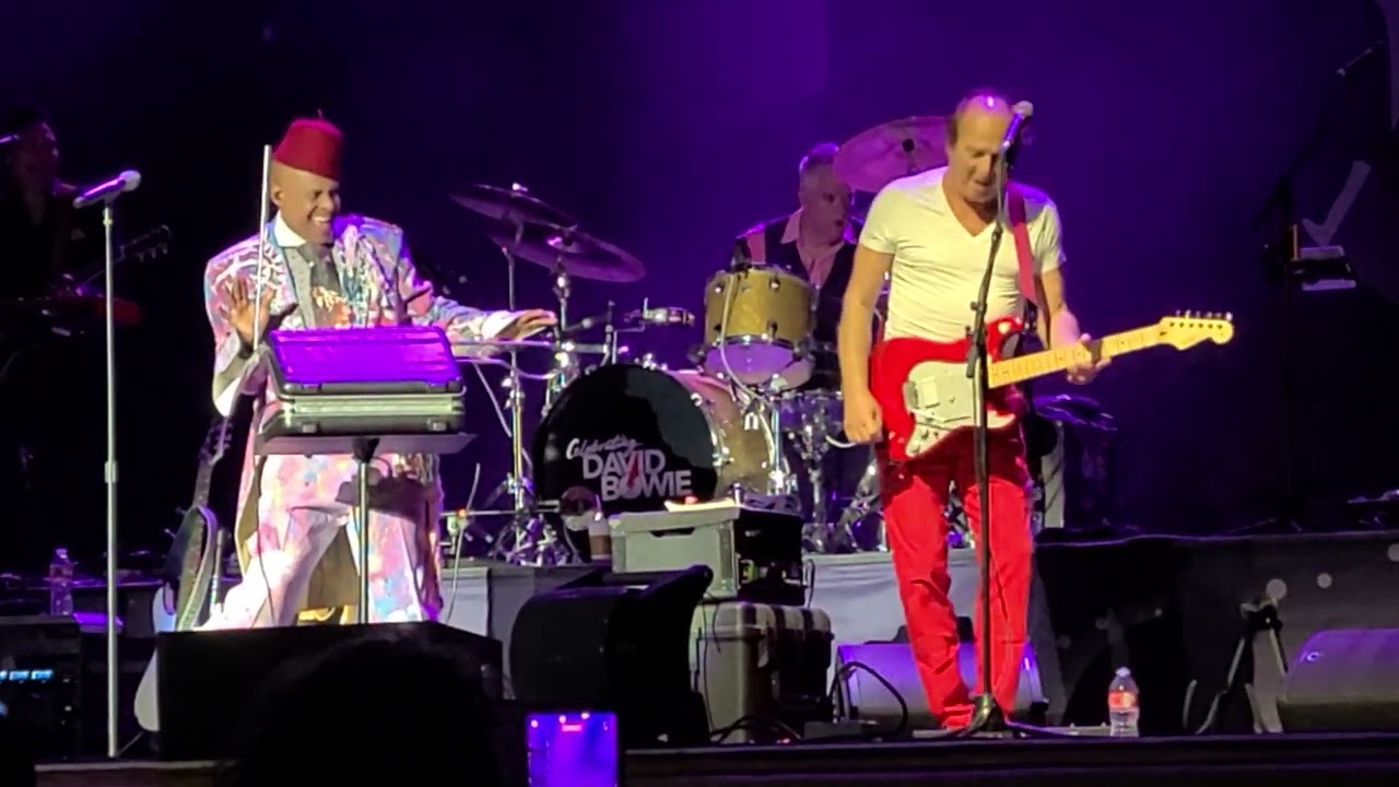 Angelo Moore, Adrian Belew : Celebrating David Bowie (10/8/2022; San Jose, CA)