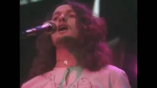 Y E S / 1 9 7 5 / Queens Park Rangers Football Stadium