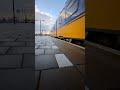 video op de grond!