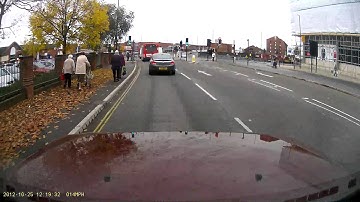 NEW Pittasoft Blackvue DR400G-HD II GPS in car camera daytime test footage