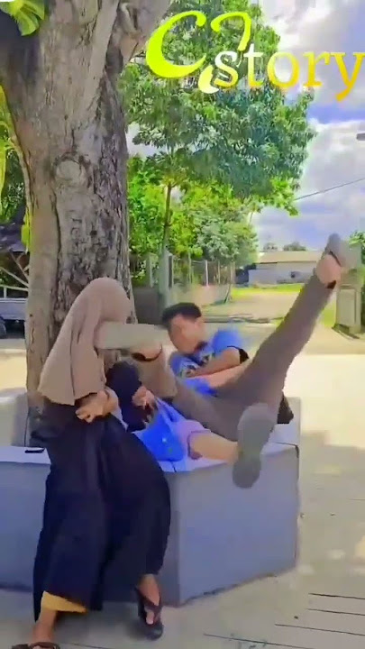 pak jekho lucu bgt jatoh nya#syifa#dinda#pak jekho#ijin post#ceritajekho
