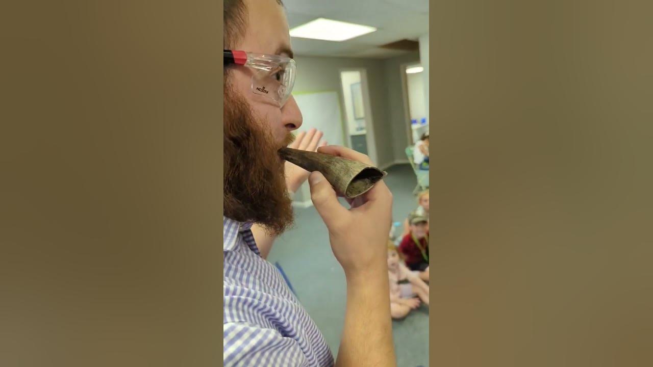 children learn how to make a real shofar for the holiday of Rosh Hashanah and Yom Kippur #chabad