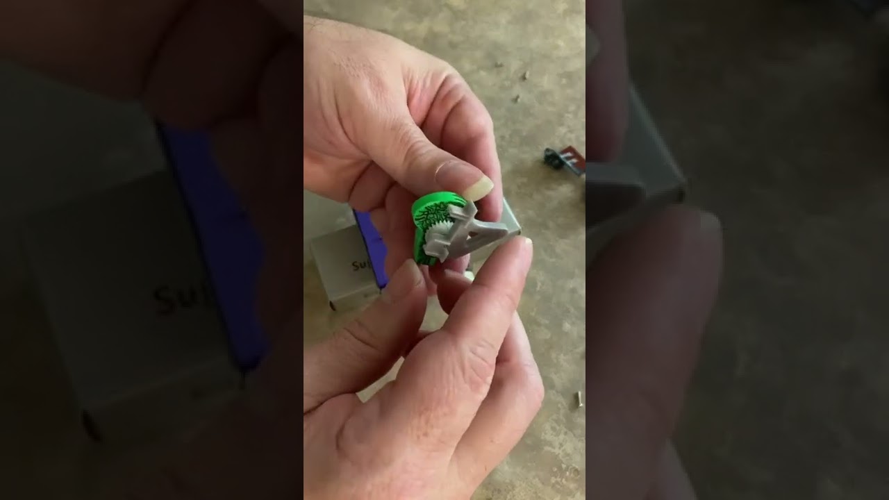 Fixing Witch Doctor hexbug battlebot main weapon