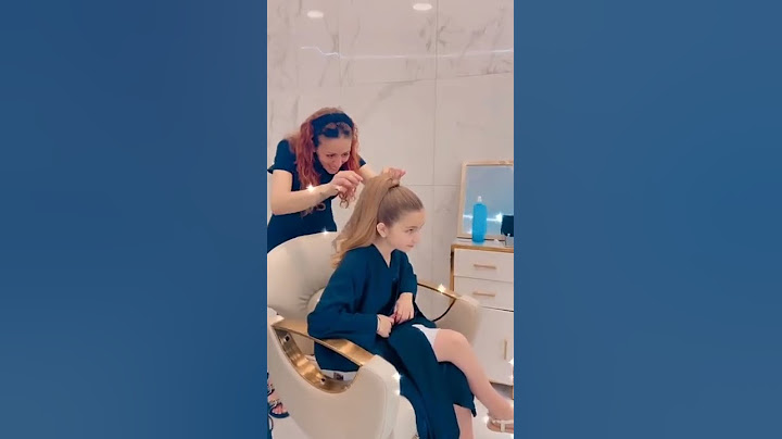 Valentina chez la coiffeuse