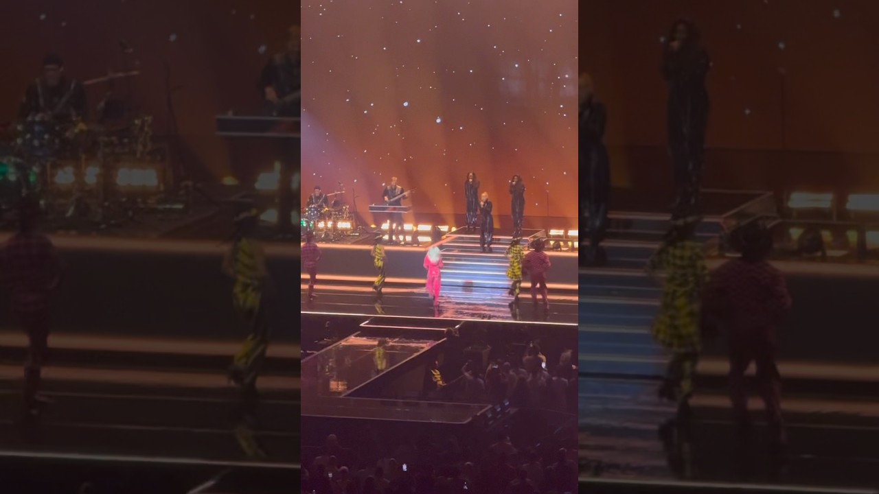 Kylie Minogue - Dancing (Live in #lisbon) #tensiontour #kylie #lisbon #portugal #shorts #2025 #music