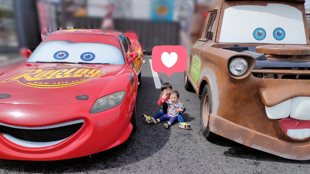 Nin! Let's meet Lightning McQueen and Mater 【タカとヒロが
