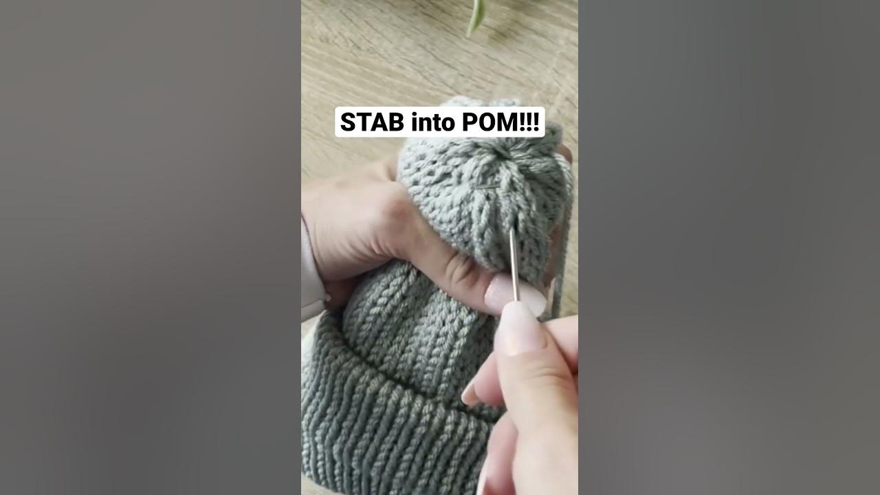 The BEST way to attach a pom pom to a knitted hat – Knit with Henni