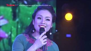 Giữa Mạc Tư Khoa nghe câu hò ví dặm - Tân Nhàn